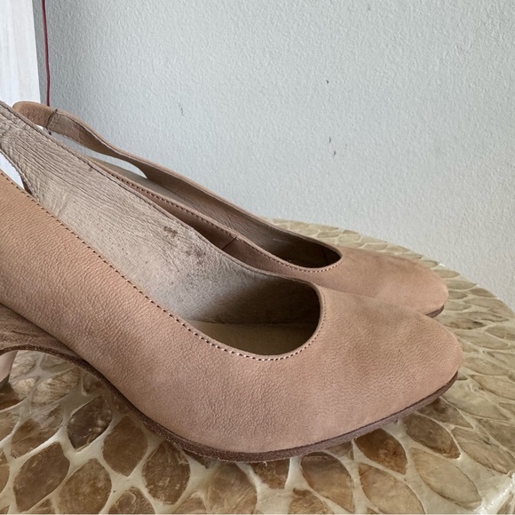 Eileen Fisher Beige Milla Slingback Leather Heel Pumps size 9 - Picture 5 of 12